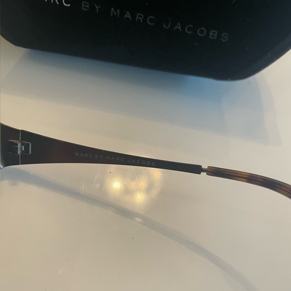Marc by Marc Jacobs Brown Sunglasses - Picture 4 of 8